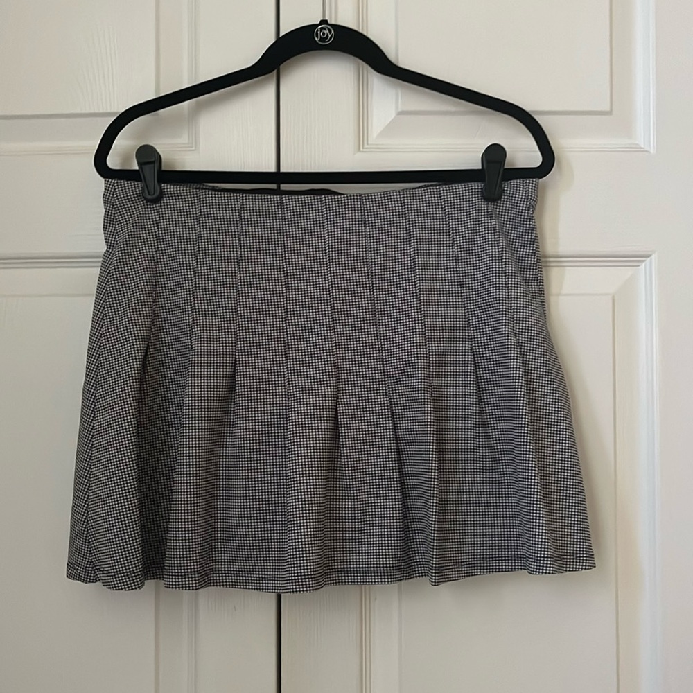 Tail Black and White Gingham Tennis/Pickleball Skirt size L